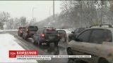 Транспортный коллапс и понижение температуры: Киев страдает от снегопада