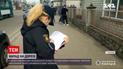Новости Украины: в Житомире прохожие с ножом набросились на водителя такси