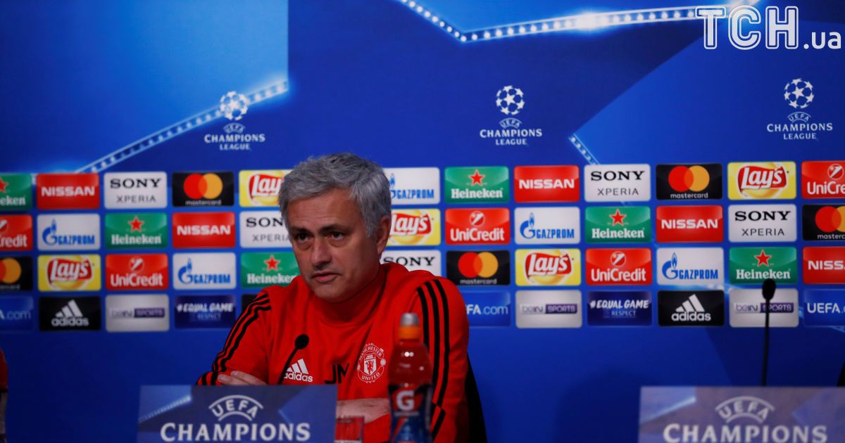 Могу я обнять вас?: Моуринью трогательно отблагодарил журналиста за его вопрос после игры в Лиге чемпионов