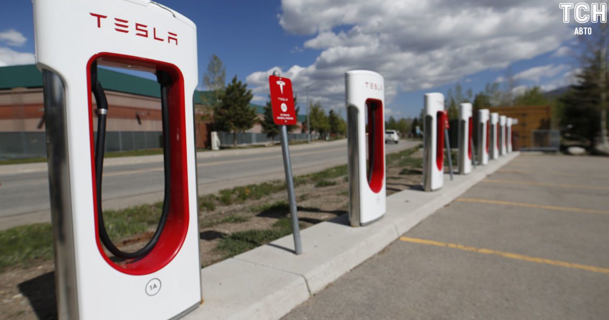 Tesla вскоре откроет первые зарядки в Украине. Что известно
