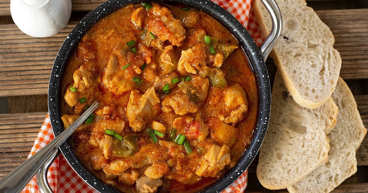 Гуляш із курячого філе