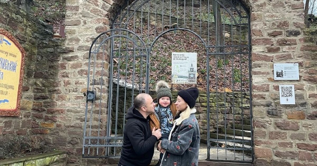 Дружина Віктора Павліка замилувала сімейними фото з рідного міста співака: "Унікальне місце"