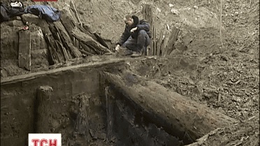 Уникальные находки на Почтовой площади засыпали землей