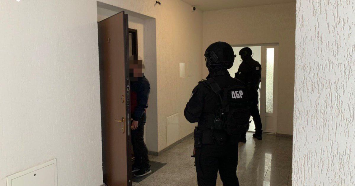 ГБР провела больше 20 обысков в налоговой службе из-за махинаций на 45 миллионов гривен