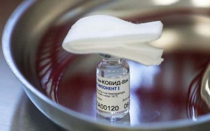 Есперти РФ заявили, що алкоголь може послабити дію вакцини від коронавірусу
