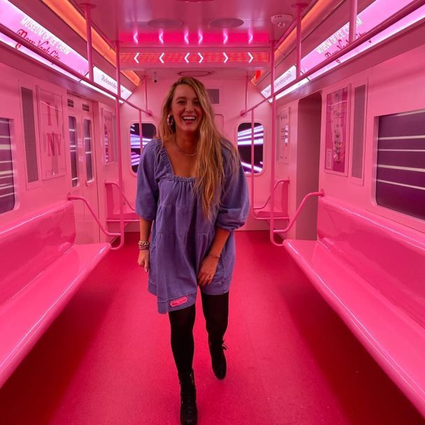  / © instagram.com/blakelively