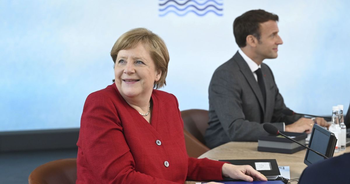 Макрон и Меркель до сих пор не подтвердили, приедут ли на Крымскую платформу