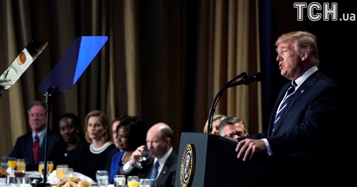 Зв'язок з РФ: Трамп пообіцяв публікацію меморандуму демократів