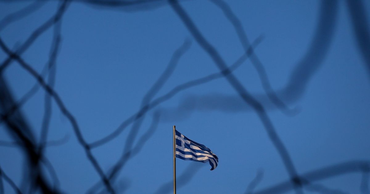 Греція висилає дипломатів РФ за спробу підкупу афонських ченців і верхівки церкви