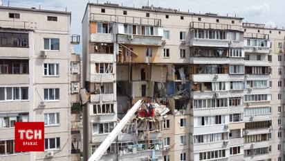 ТСН зняла наслідки руйнівного вибуху у будинку в Києві з квадрокоптера