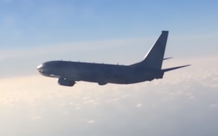Минобороны РФ выложило видео перехвата американского самолета над Балтикой