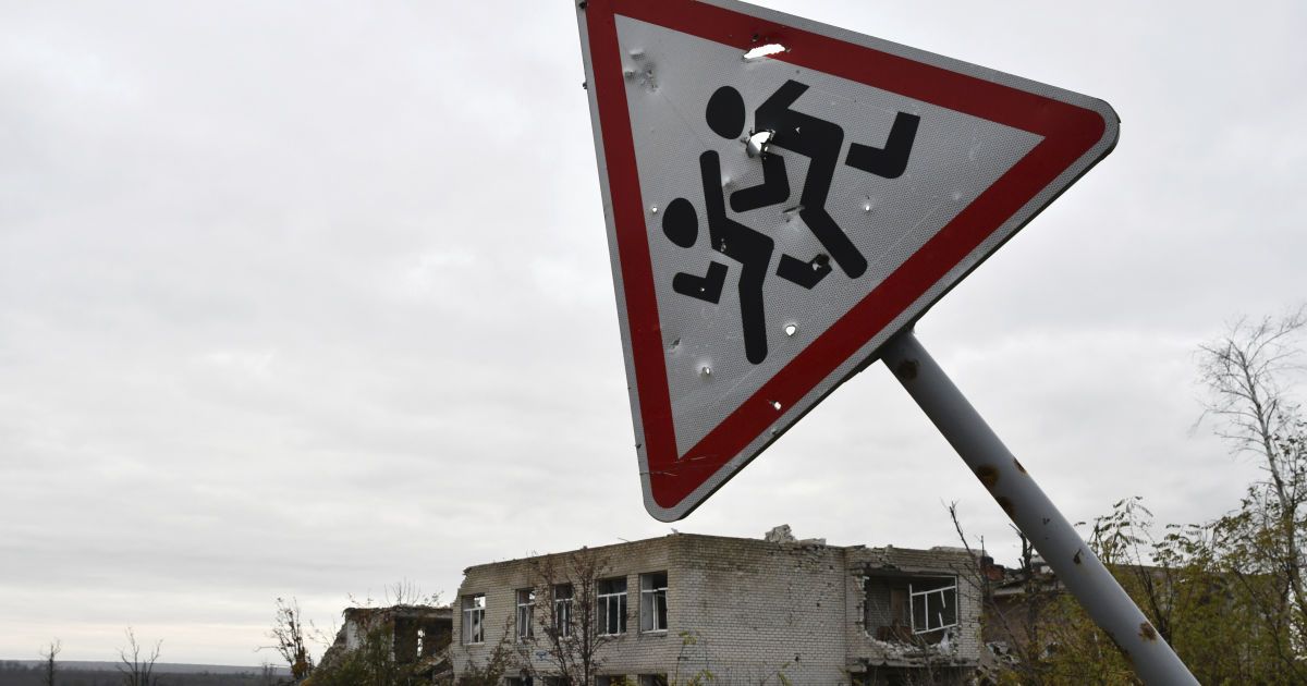 Последствия боевых действий на Украине.