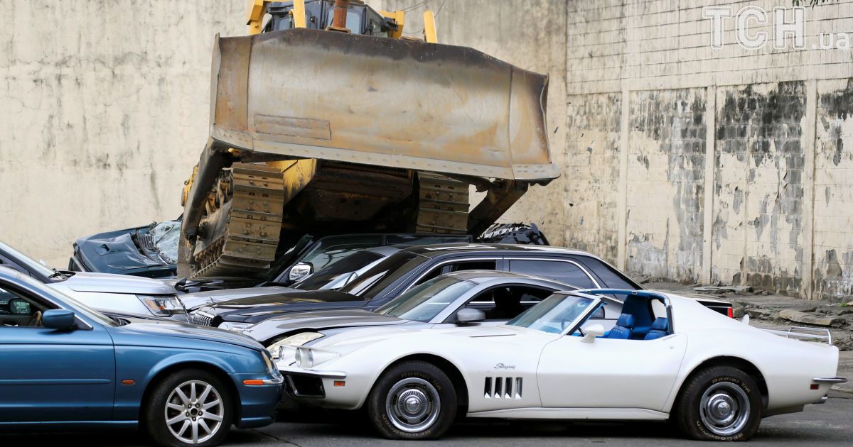 знищення авто на філіппінах_5 / © Reuters