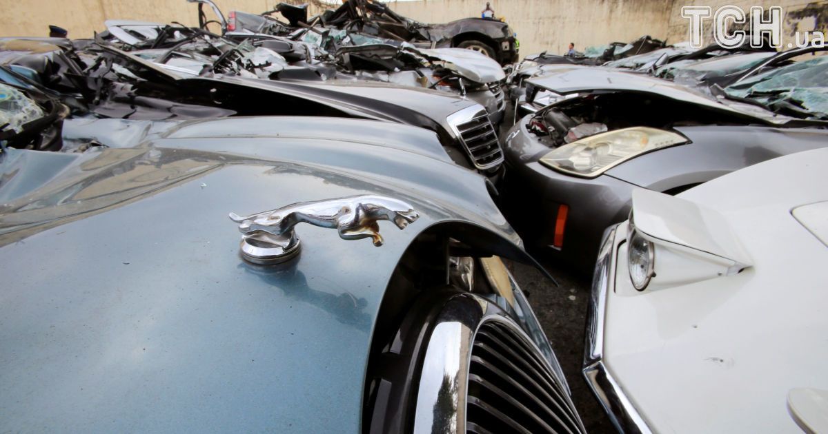 знищення авто на філіппінах_2 / © Reuters