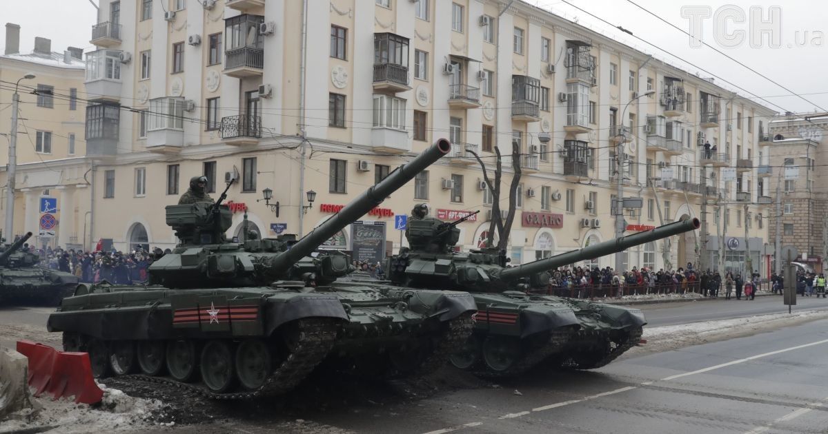 Підходили до кордону і розверталися: у березні 2014 року РФ кілька разів планувала масштабний наступ на Україну - Турчинов
