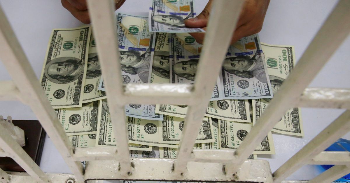 Доллар подорожает, а евро подешевеет в курсах валют от НБУ на 30 июля