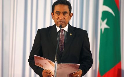 Политический кризис на Мальдивах: армия окружила парламент, а оппозиция добивается импичмента президента