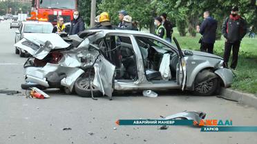 Жахлива масова аварія у Харкові - ушкоджені чотири автомобілі та водій, який знепритомнів за кермом