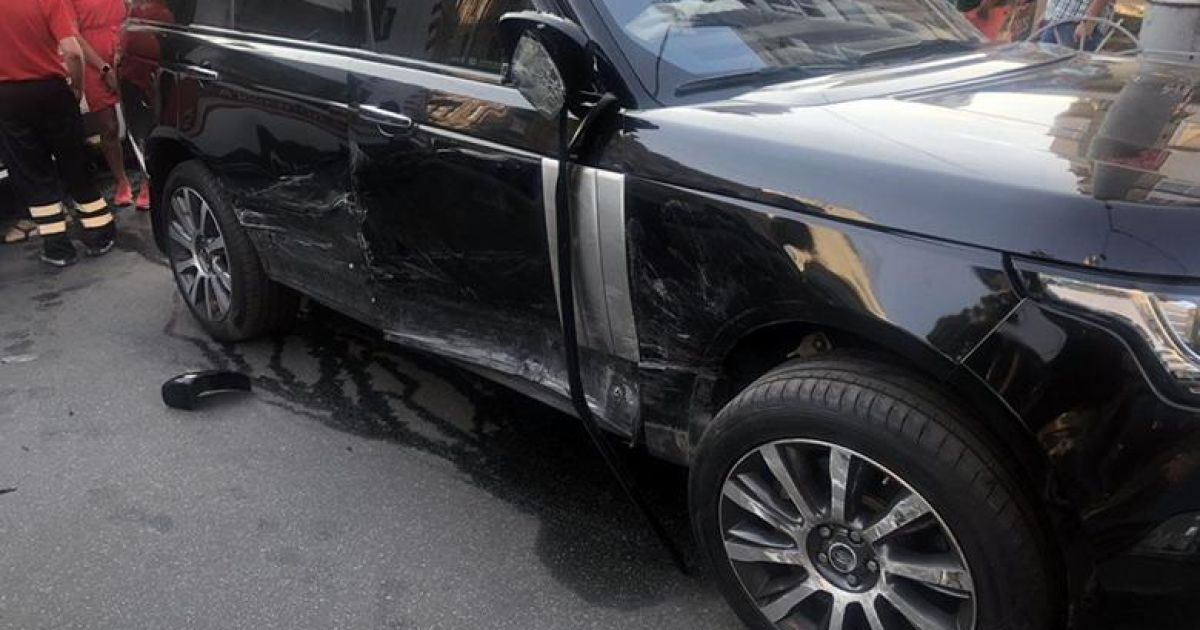 ДТП в Києві Range Rover і Tesla_3 / © Оттел коммуникации полиции Киева