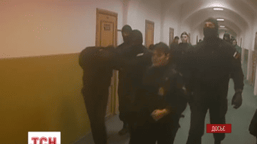 Российские следователи нашли пистолет, из которого застрелили оппозиционера Бориса Немцова