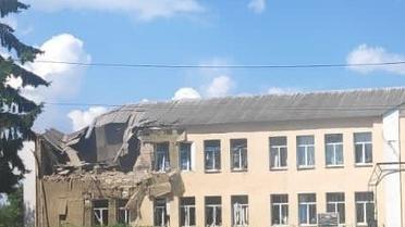 У Сумській області окупанти обстріляли школу / © Оперативне командування "Північ"