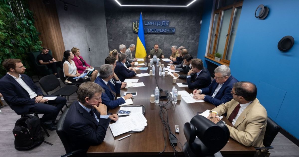 Украина начала переговоры по недопущению новой агрессии РФ