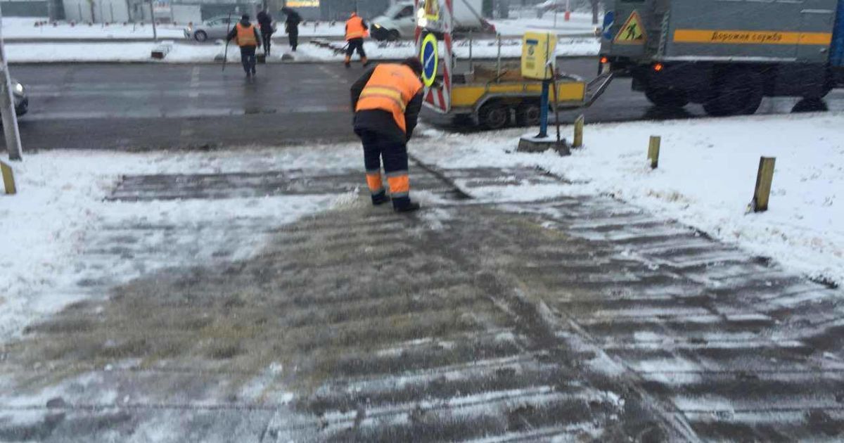 Снігопад у Києві_1 / © Коммунальная корпорация "Киевавтодор"