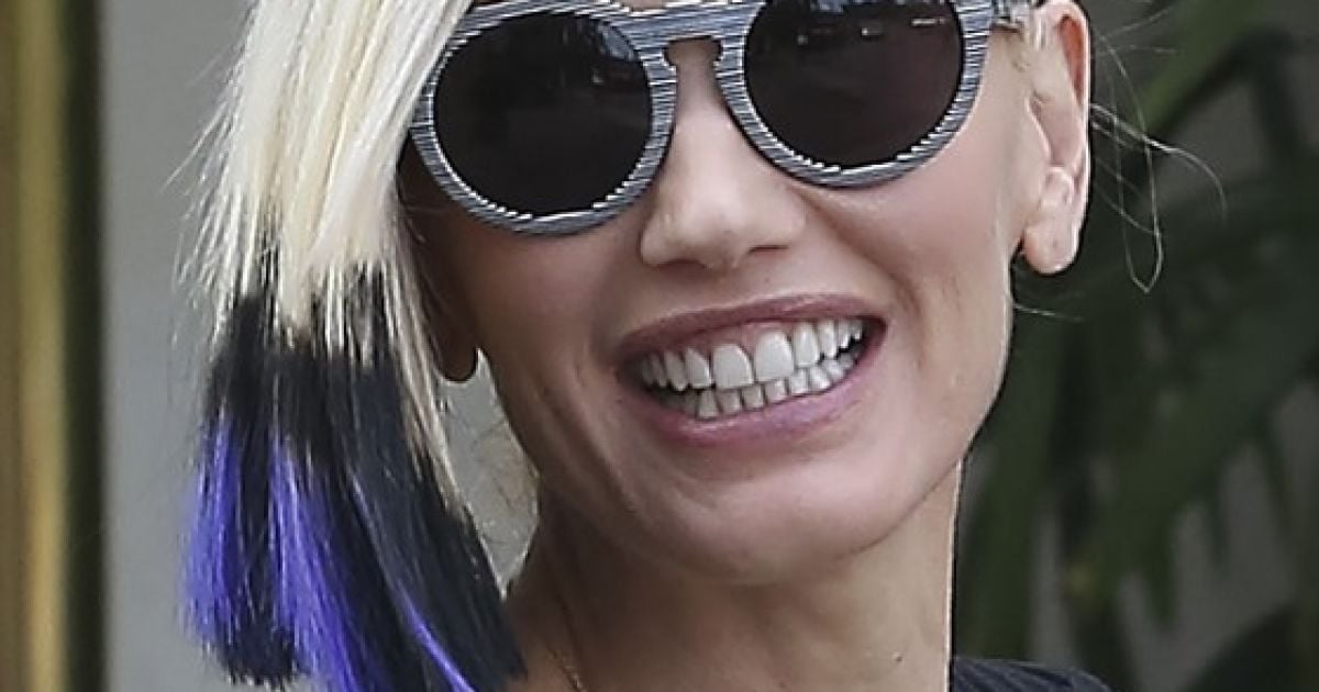 Гвен Стефани покрасила волосы в синий цвет