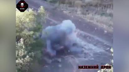 ЗСУ показали знищення наземного  дрона РФ з повітря