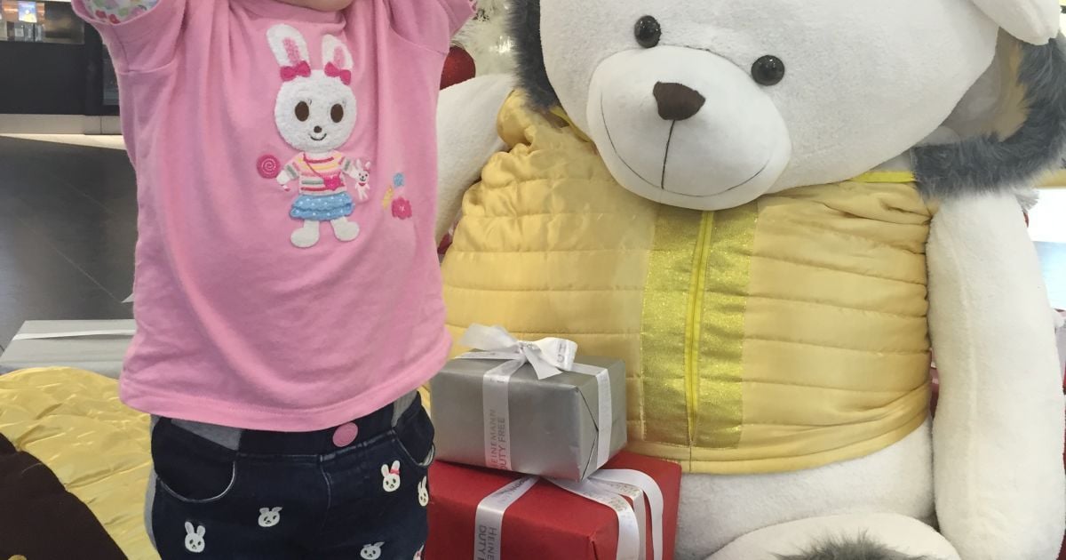 Изысканная крошка Софи попробовала рис почти за 500 гривен в лондонском ресторане