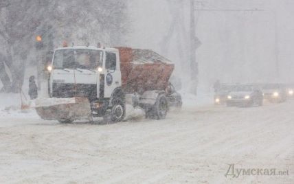 Синоптики предупредили о сильном снегопаде в Киеве: въезд грузовиков могут ограничить