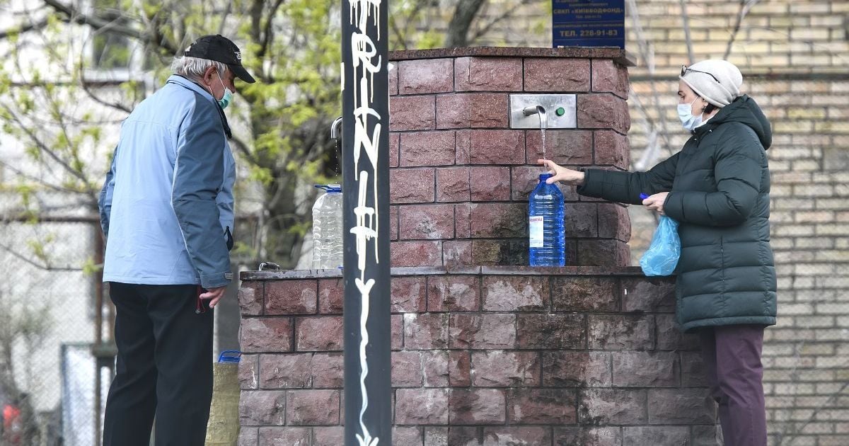 Коронавірус в Україні 23 квітня: кількість хворих рекордно зросла, 187 інфікованих померло