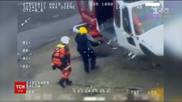 Скелі та "Help" з моху: з безлюдного острова біля Швеції врятували росіянина