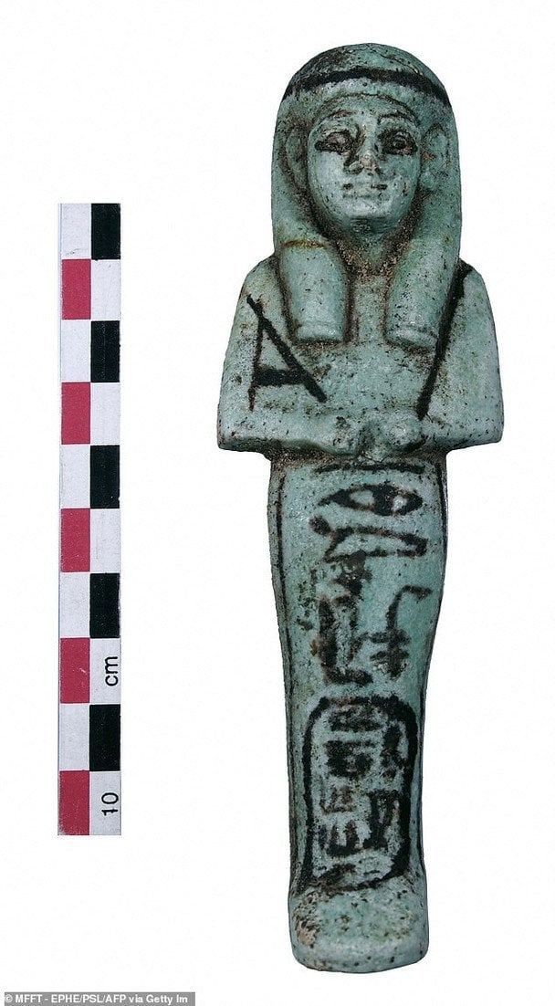 Більше половини фігурок — жіночі, що є рідкісною рисою для таких гробниць / © MFFT-EPHE/PSL/AFP via Getty Im