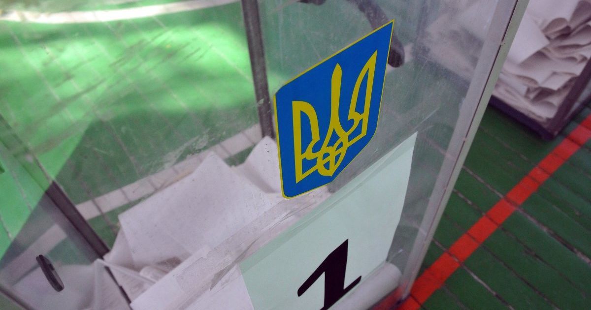 У ЦВК похизувались, що підбили підсумки першого туру виборів рекордно швидко