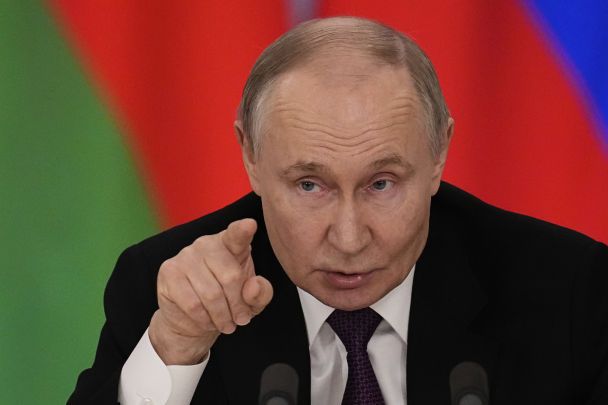 Зачем Путин постоянно угрожает "Орешникам": эксперт оценил угрозу