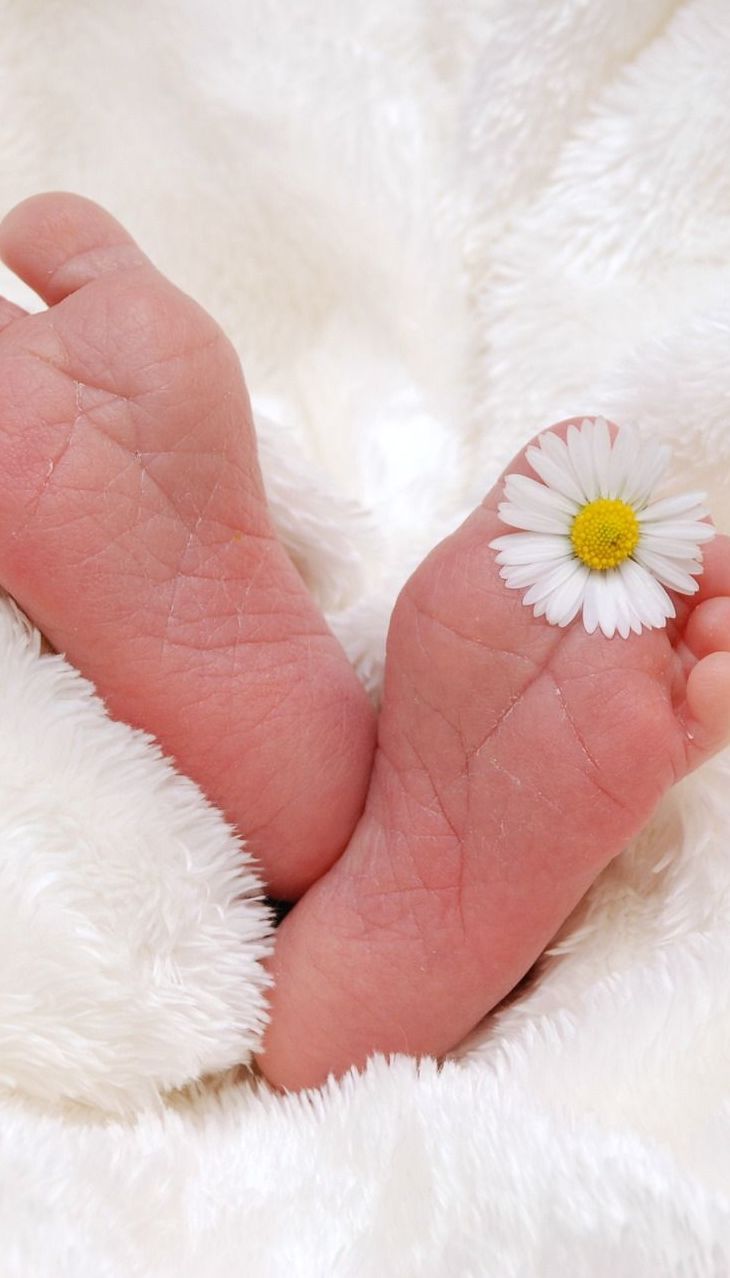 Скандал із сурогатним материнством: дозвіл на виїзд немовлятам даватиме МЗС - Денісова