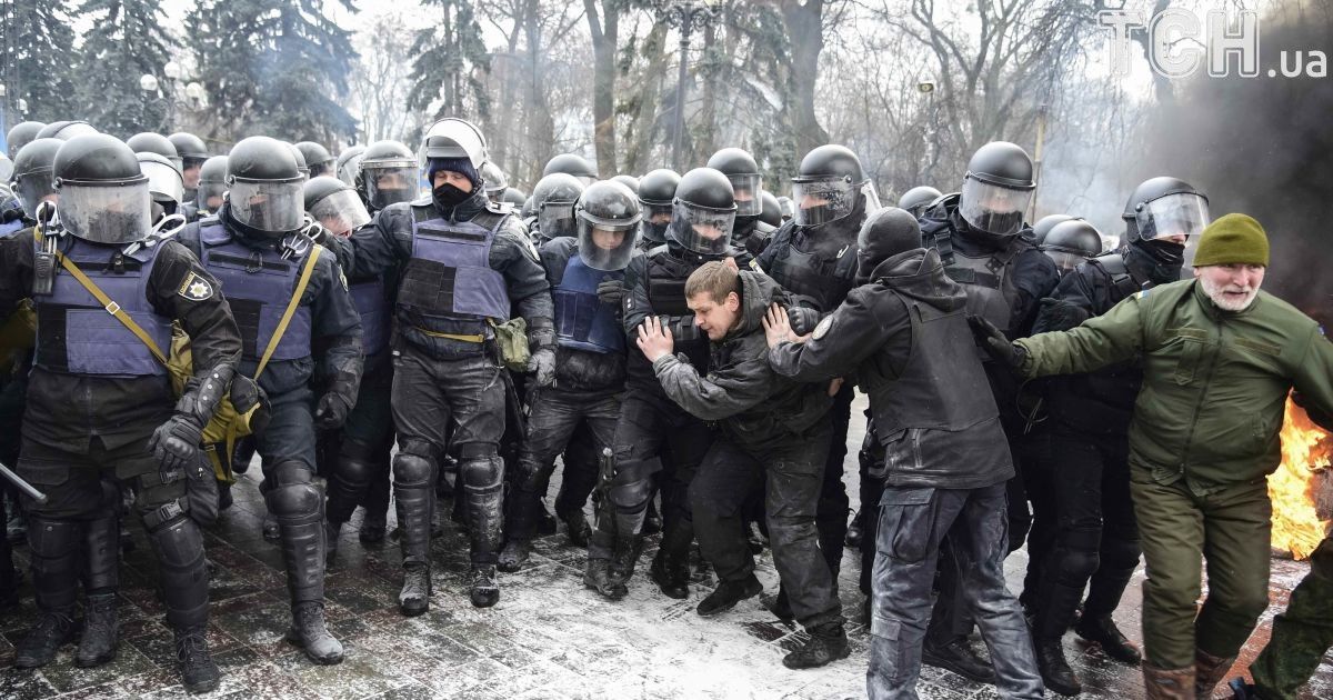 Мітинг під ВР_9 / © Reuters