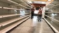 Як виглядає зубожіння: Reuters показало порожні полиці супермаркетів у Венесуелі