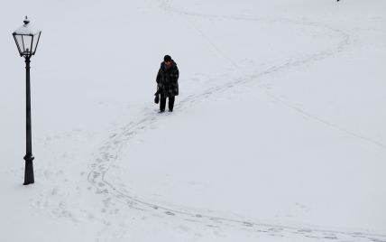 Україну надалі засипатиме снігом, а на морі здіймуться 5-метрові хвилі. Прогноз на 19-23 січня