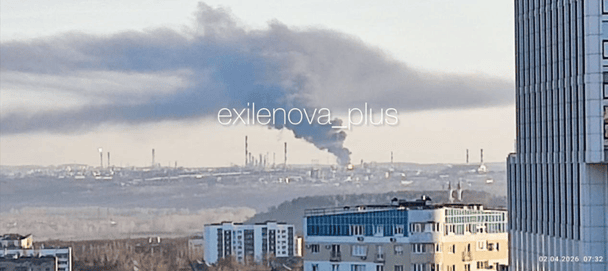 В Уфі палає НПЗ / © із соцмереж