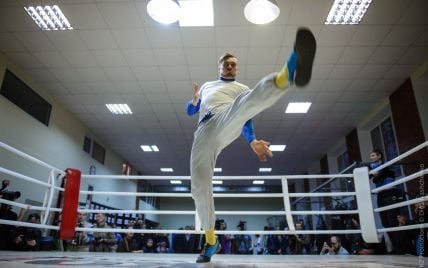 Перший чемпіонський бій Усика може відбутися на футбольній арені України