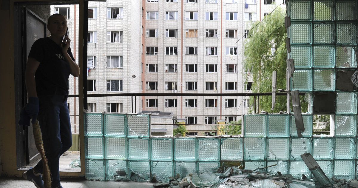 Росіяни влучили у будинок