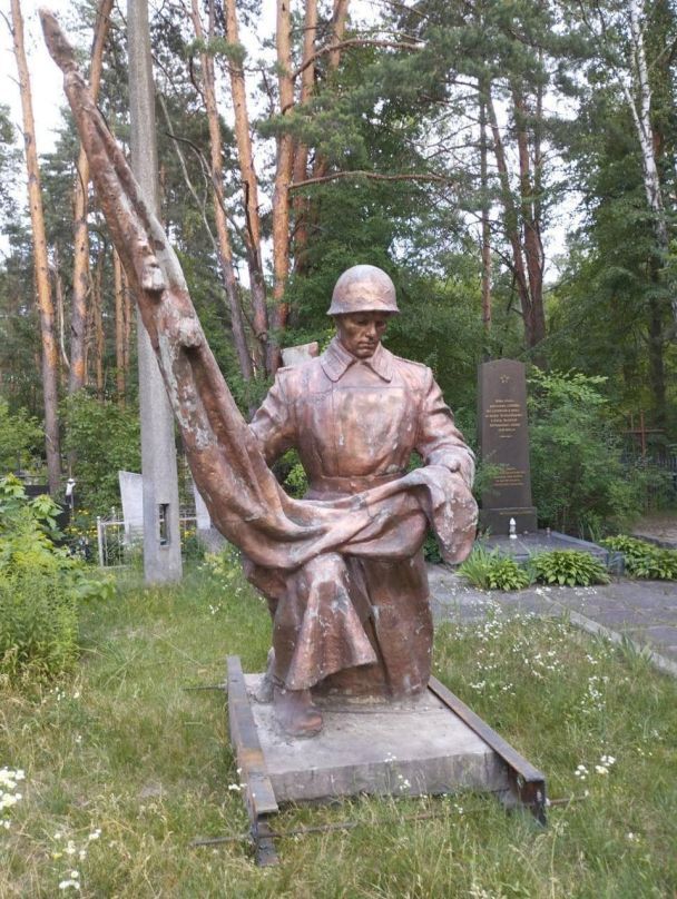 В Киевской области обнаружили братскую могилу времен Второй мировой войны.