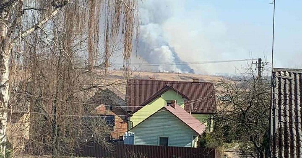 пожежа на сміттєзвалищі біля Яворова на Львівщині_2 / © facebook.com/Яворівська районна державна адміністрація