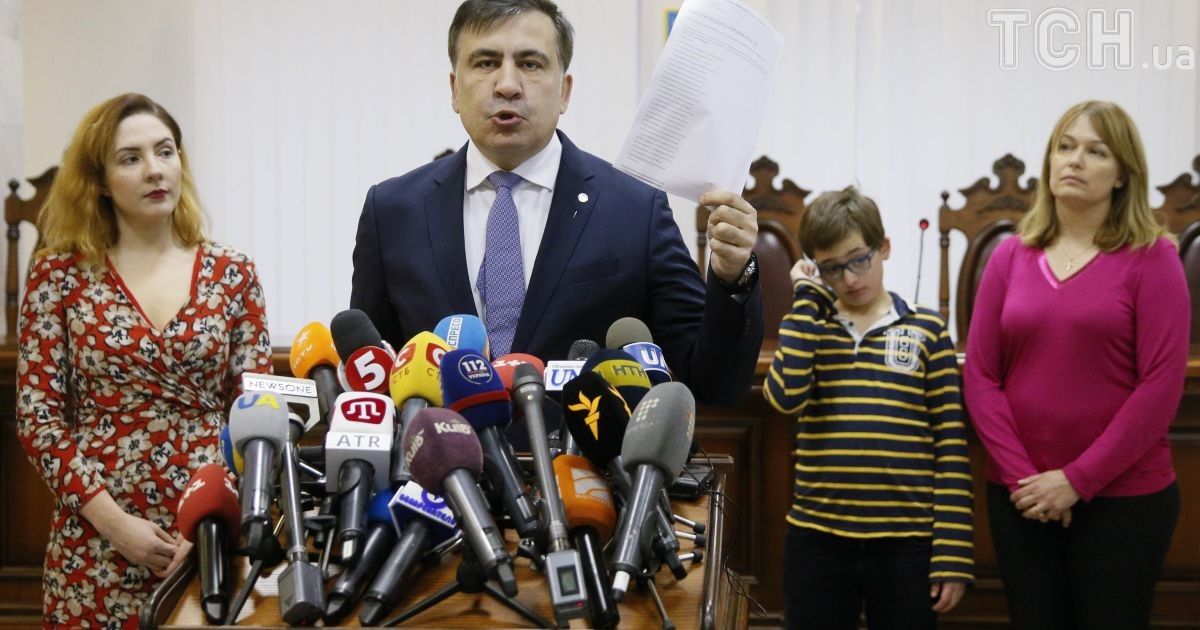 Стало відомо, коли новий Верховний суд розгляне позов Саакашвілі до Порошенка 