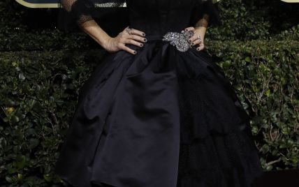 В платье с пышной юбкой и на шпильках: стильный выход Сары Джессики Паркер