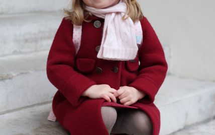 Герцогиня Кембриджская поделилась новыми снимками дочери принцессы Шарлотты