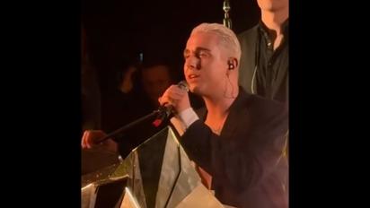 MELOVIN послал хейтерку прямо во время своего концерта в Днепре