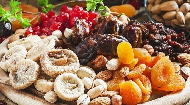 Сухофрукты могут быть полезной альтернативой сладостям